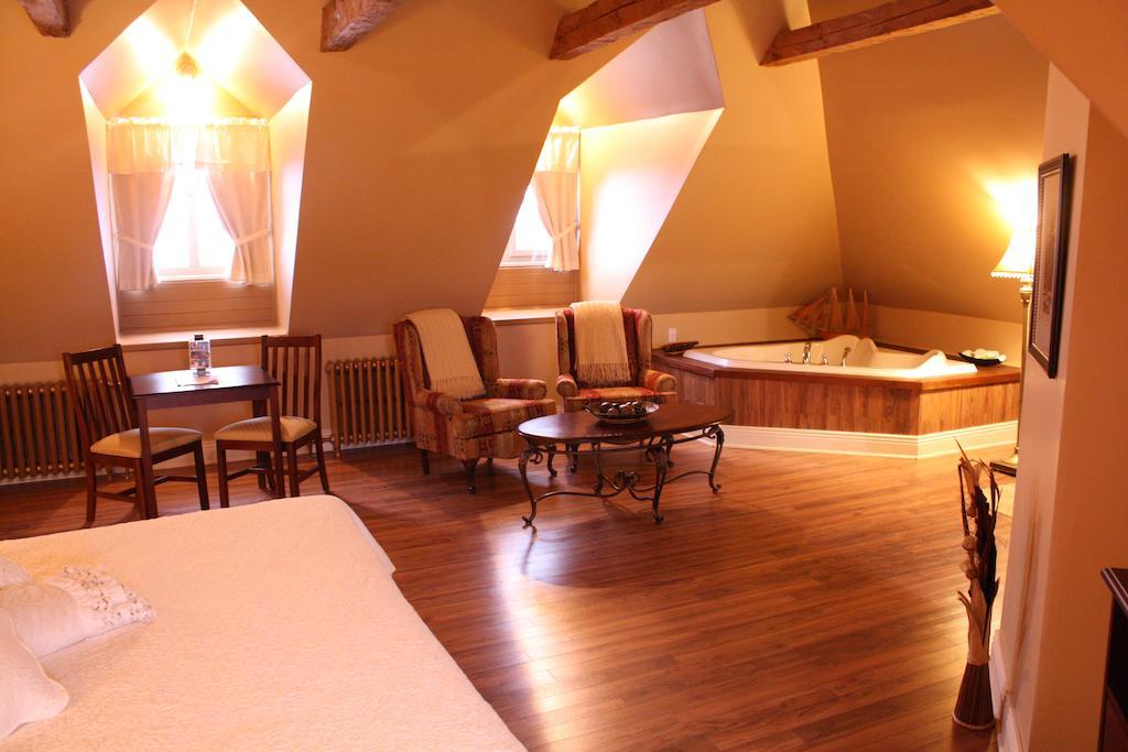 Auberge Chateau Lamontagne Sainte Anne-des-Chênes エクステリア 写真