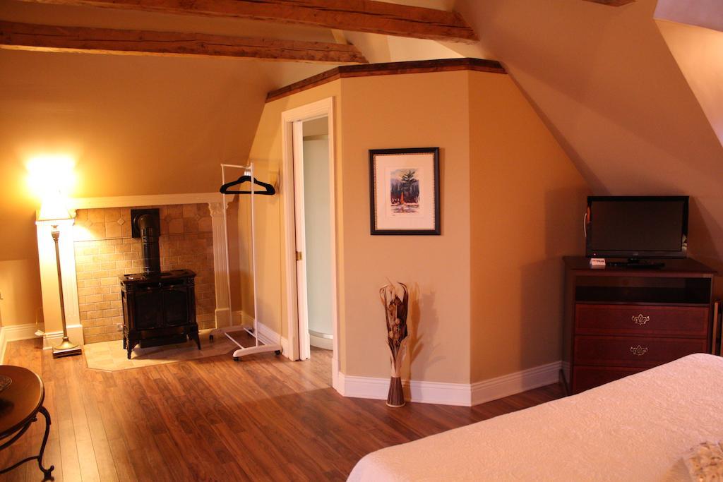 Auberge Chateau Lamontagne Sainte Anne-des-Chênes 部屋 写真